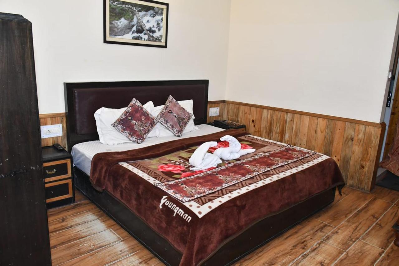 Hotel Mount Pleasant, Manali Bagian luar foto